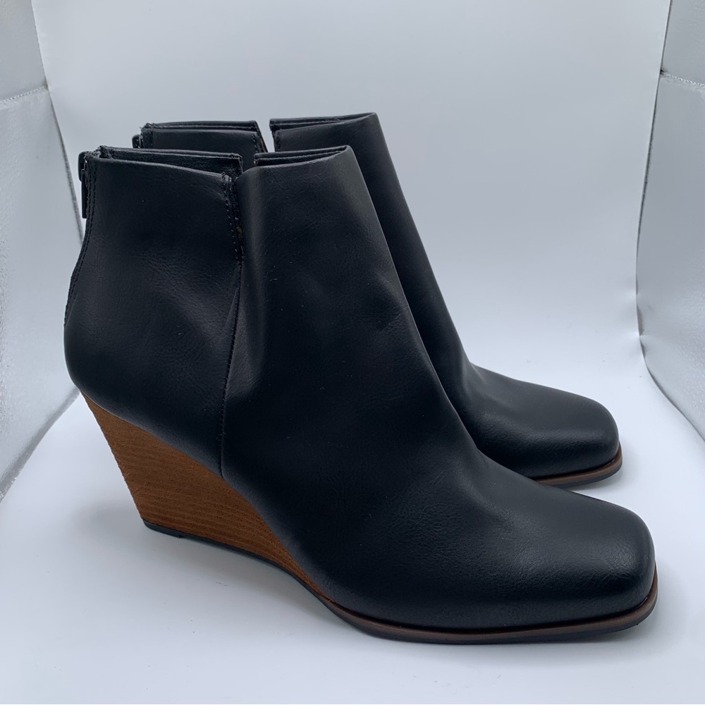 NWOB Kork-Ease Korks Black Square Toe Wedge Boot Bootie size 9.5M 2033